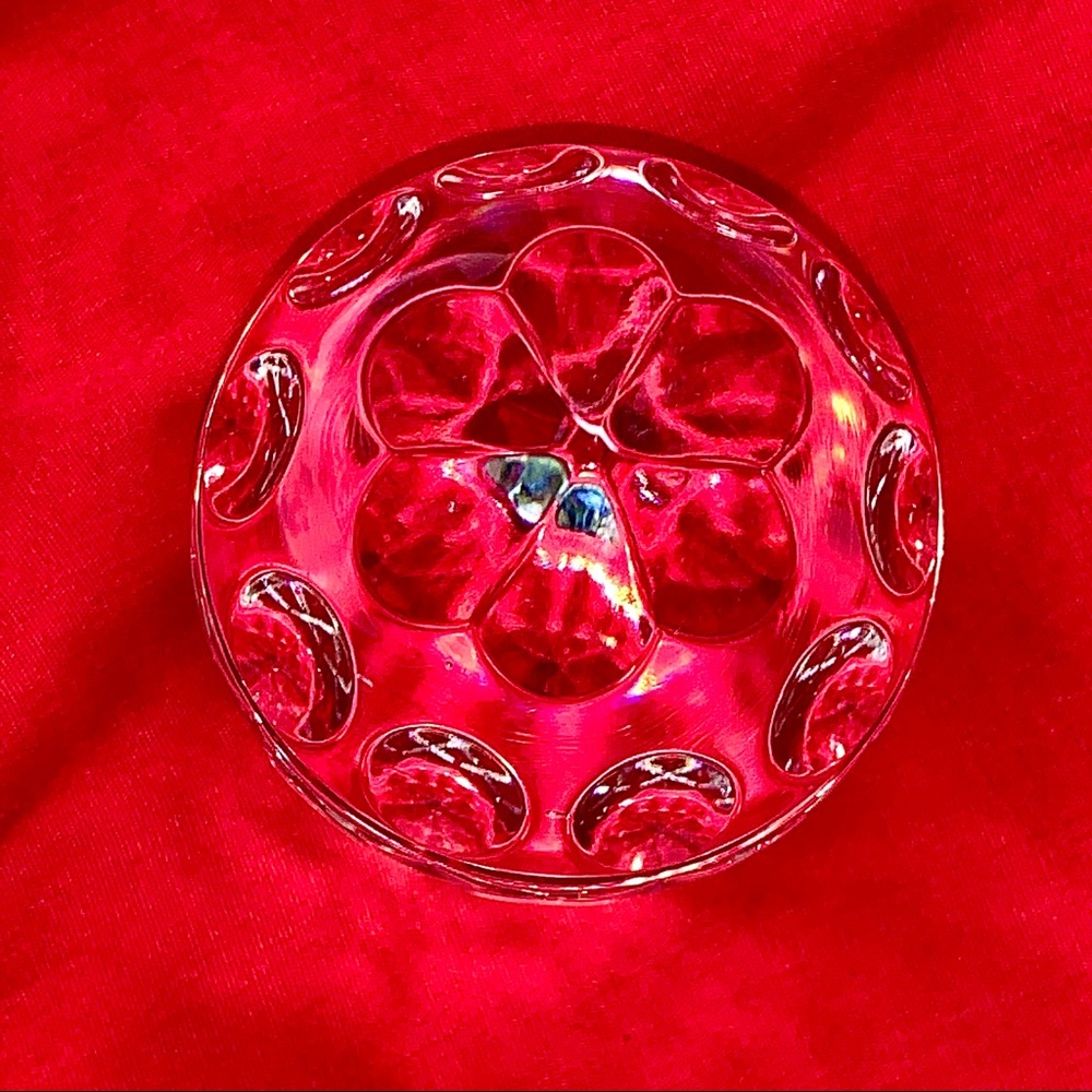 Say Congratulations with this Elaborately Cut Crystal Egg Decorated for Royalty - Picture 7 of 16